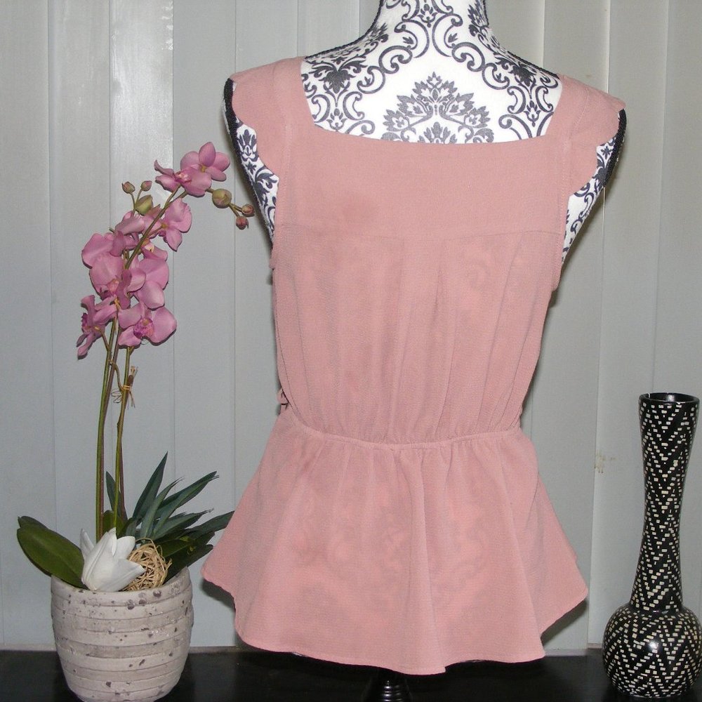 Monteau L.A Blush Color Peplum Top Size M EUC - Picture 2 of 8